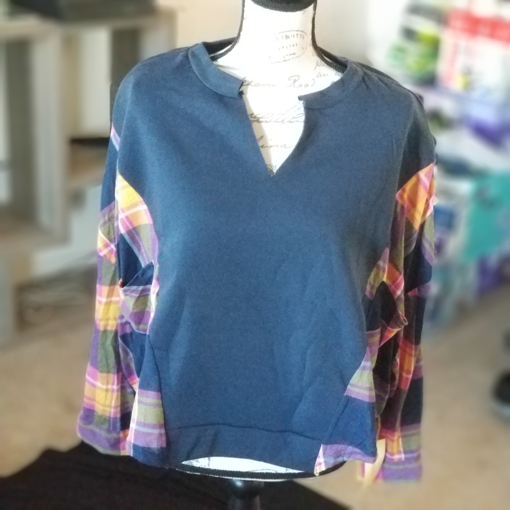 Paper tee oversized sweater